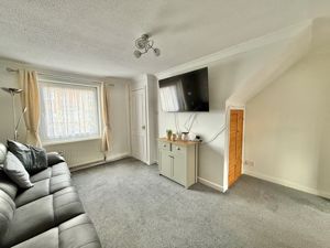 Photo 5- click for photo gallery